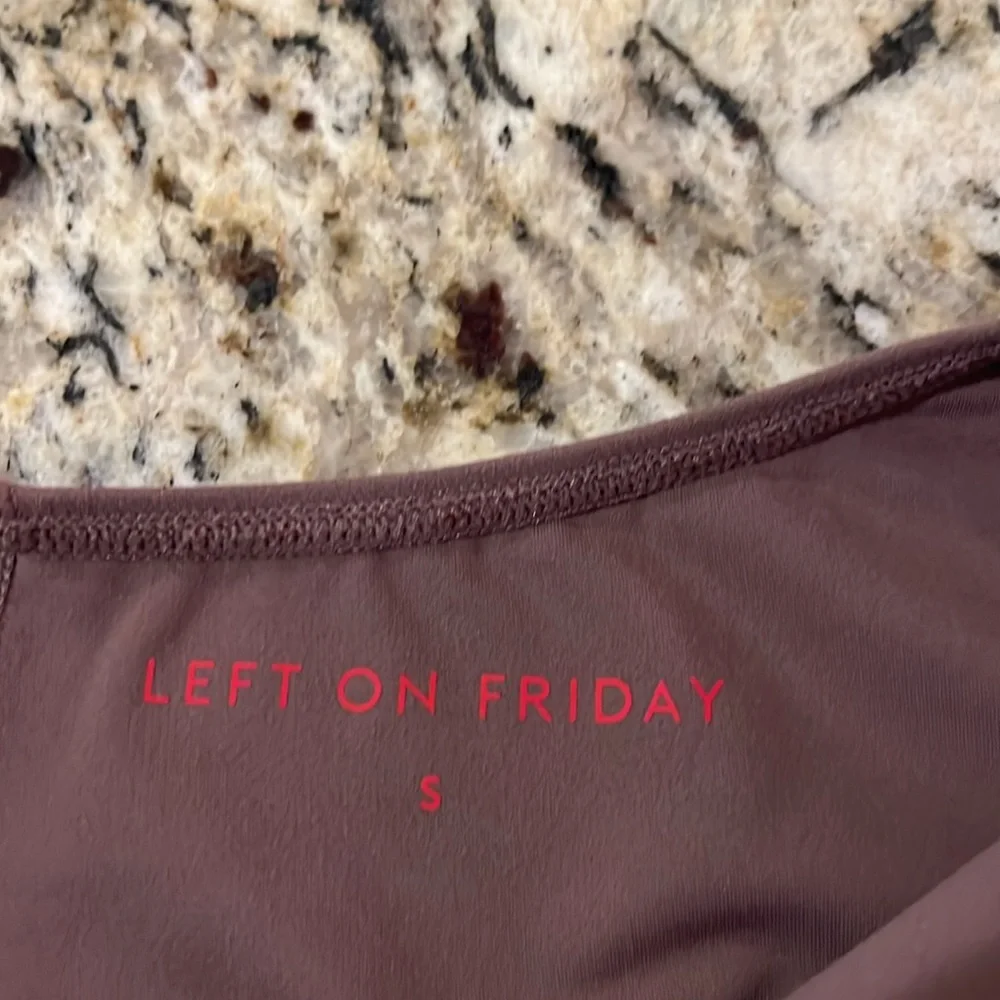 Left on Friday Weekender Playsuit New Size Small NWT - Picture 11 of 13